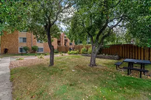 9147 Hwy 55, Golden Valley, MN 55427 - Photo 25