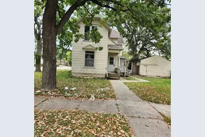 810 5th Street NW, Austin, MN 55912 - Photo 1