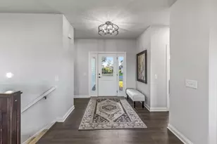 225 10th Ave NE, Hutchinson, MN 55350 - Photo 7