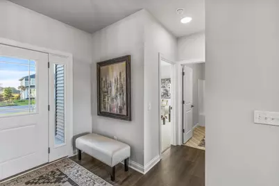 225 10th Avenue NE, Hutchinson, MN 55350 - Photo 11