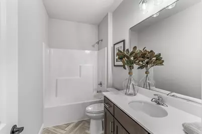 225 10th Avenue NE, Hutchinson, MN 55350 - Photo 13