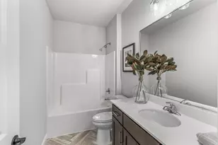 225 10th Ave NE, Hutchinson, MN 55350 - Photo 13