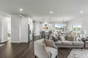 225 10th Ave NE, Hutchinson, MN 55350 - Photo 17