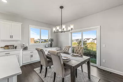 225 10th Avenue NE, Hutchinson, MN 55350 - Photo 21