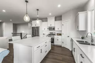 225 10th Ave NE, Hutchinson, MN 55350 - Photo 25