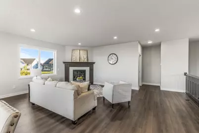 225 10th Avenue NE, Hutchinson, MN 55350 - Photo 19