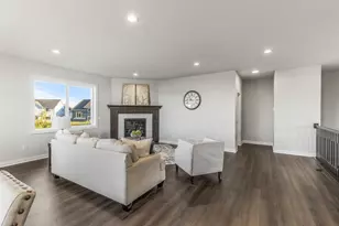 225 10th Ave NE, Hutchinson, MN 55350 - Photo 19