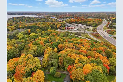 1426 Holdridge Circle, Wayzata, MN 55391 - Photo 9