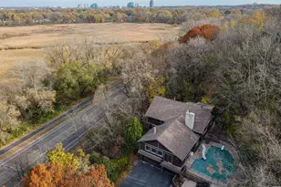 9001 Poplar Bridge Rd, Bloomington, MN 55437 - Photo 17