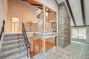 9001 Poplar Bridge Rd, Bloomington, MN 55437 - Photo 7