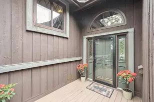 9001 Poplar Bridge Rd, Bloomington, MN 55437 - Photo 5