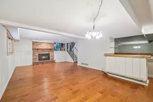 9001 Poplar Bridge Rd, Bloomington, MN 55437 - Photo 15