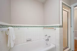 5240 Ewing Ave S, Minneapolis, MN 55410 - Photo 17