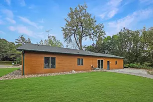 15889 Old Lake Rd, Paynesville, MN 56362 - Photo 21