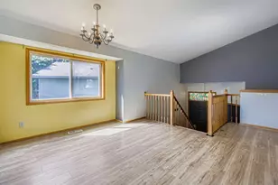 25659 Forest Blvd Ct, Wyoming, MN 55092 - Photo 9