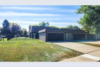 1402 E Gateway Circle S #M, Fargo,  58103 - Photo 37