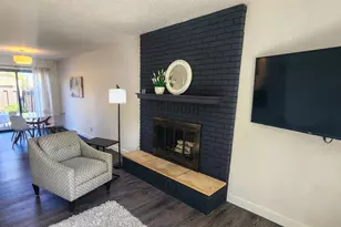 1402 E Gateway Cir S, Fargo,  58103 - Photo 5