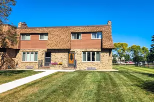 1402 E Gateway Cir S, Fargo,  58103 - Photo 39