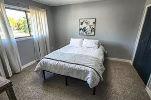 1402 E Gateway Cir S, Fargo,  58103 - Photo 19