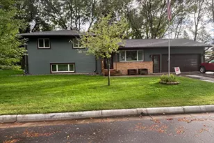 502 Pleasant Ave, Prinsburg, MN 56281 - Photo 1