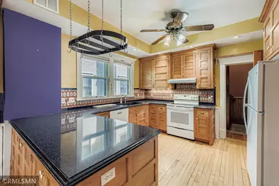 1401 Fremont Avenue N, Minneapolis, MN 55411 - Photo 9