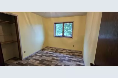 503 Hawthorne Drive, Marshall, MN 56258 - Photo 5