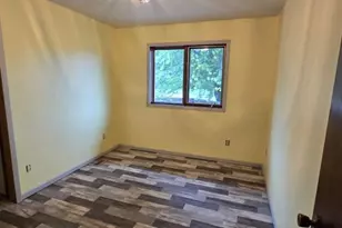 503 Hawthorne Dr, Marshall, MN 56258 - Photo 5