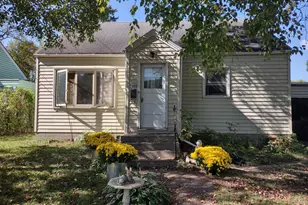 1208 S Sheridan St, Fergus Falls, MN 56537 - Photo 1