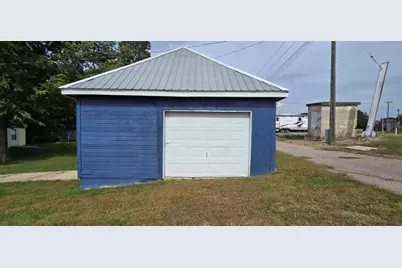 416 Plum Street, Lakefield, MN 56150 - Photo 19