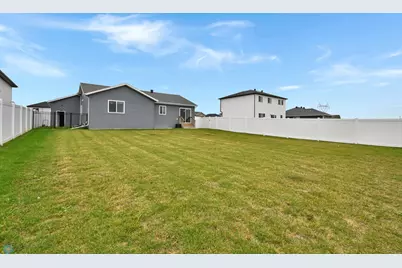 6800 14th Street S, Fargo, ND 58104 - Photo 43