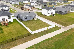 6800 14th St S, Fargo, ND 58104 - Photo 51