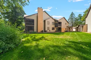 7019 W 110th St Cir, Bloomington, MN 55438 - Photo 43