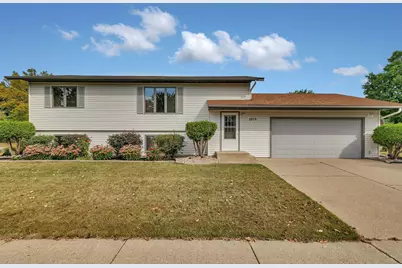 2875 Aurora Court, Saint Cloud, MN 56303 - Photo 1