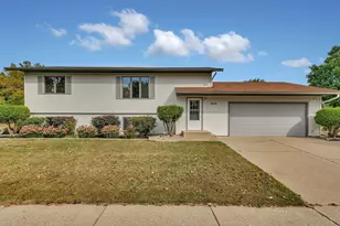 2875 Aurora Ct, Saint Cloud, MN 56303 - Photo 1