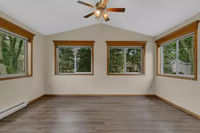 1812 Maple Lane, Saint Cloud, MN 56304 - Photo 11