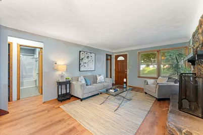 127 16th Avenue S, South Saint Paul, MN 55075 - Photo 1