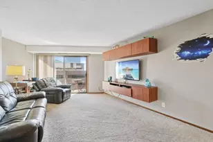 26 10th Street W, Saint Paul, MN 55102 - Photo 5