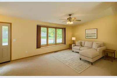 510 Ash Avenue, Bird Island, MN 55310 - Photo 13