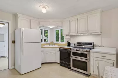 2911 Troseth Road, Roseville, MN 55113 - Photo 7