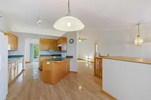 832 S Elm St, Belle Plaine, MN 56011 - Photo 11