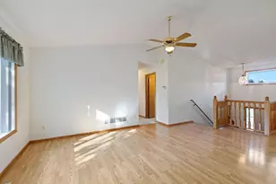 832 S Elm St, Belle Plaine, MN 56011 - Photo 15