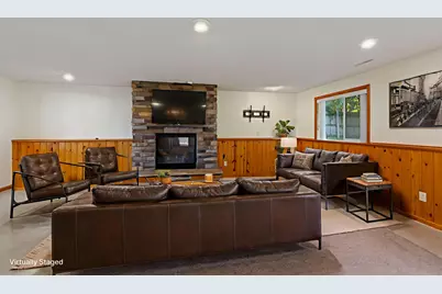 832 S Elm Street, Belle Plaine, MN 56011 - Photo 3