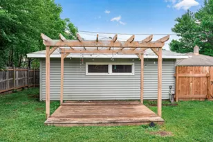 2267 Shawnee Dr, North Saint Paul, MN 55109 - Photo 25