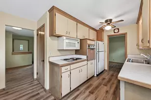 2267 Shawnee Dr, North Saint Paul, MN 55109 - Photo 7