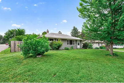 2267 Shawnee Drive, North Saint Paul, MN 55109 - Photo 17