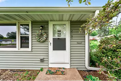 2267 Shawnee Drive, North Saint Paul, MN 55109 - Photo 21