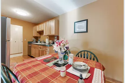 1304 W Medicine Lake Drive #323, Plymouth, MN 55441 - Photo 13