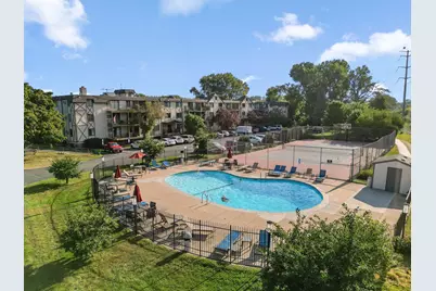 1304 W Medicine Lake Drive #323, Plymouth, MN 55441 - Photo 31