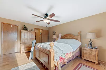 1304 W Medicine Lake Drive #323, Plymouth, MN 55441 - Photo 17