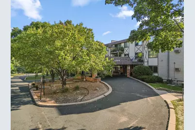 1304 W Medicine Lake Drive #323, Plymouth, MN 55441 - Photo 33